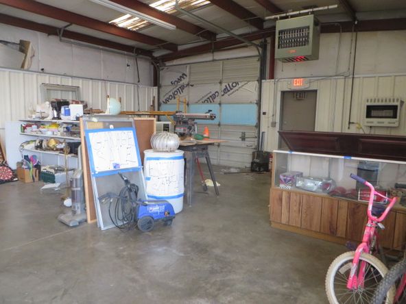 302 W Kansas Ave, Chickasha, OK 73018